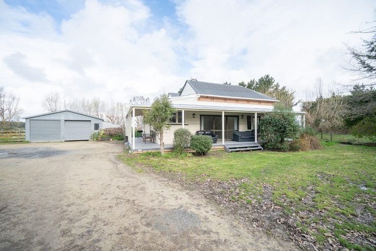 Photo of property in 102 Stewart Road, Awahuri, Palmerston North, 4479