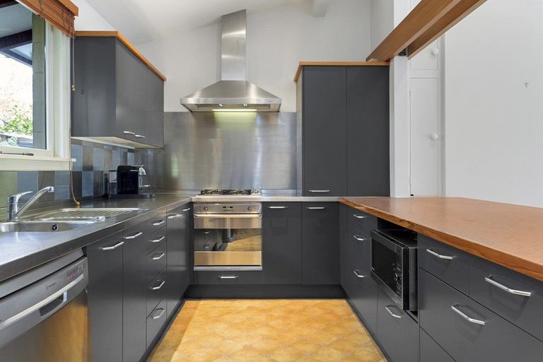 Photo of property in 33 Lynfield Avenue, Ilam, Christchurch, 8041