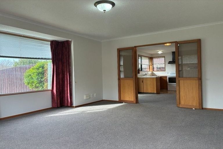 Photo of property in 1/15 Thornhill Place, Sockburn, Christchurch, 8042