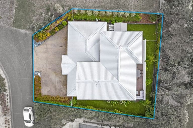 Photo of property in 18 Bella Vista Drive, Gulf Harbour, Whangaparaoa, 0930