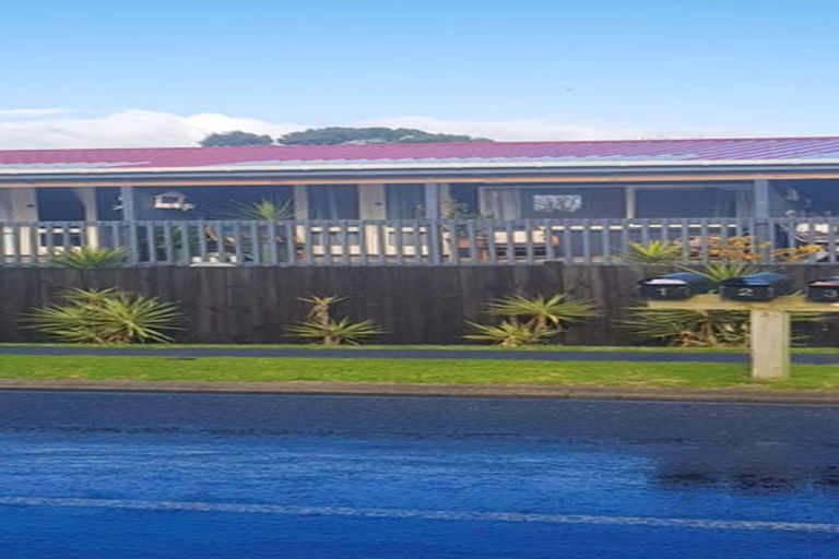 Photo of property in 3/130 Pukehina Parade, Pukehina, 3189