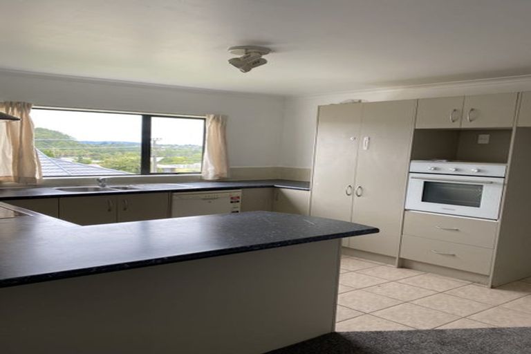 Photo of property in 227 Triangle Road, Massey, Auckland, 0614