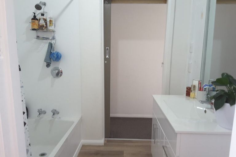 Photo of property in 118 College Street, Awapuni, Palmerston North, 4412