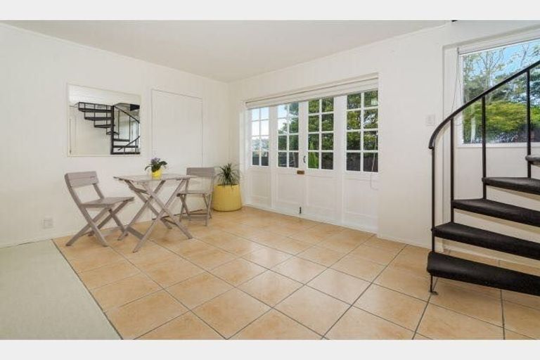 Photo of property in 27 Montclair Rise, Browns Bay, Auckland, 0630