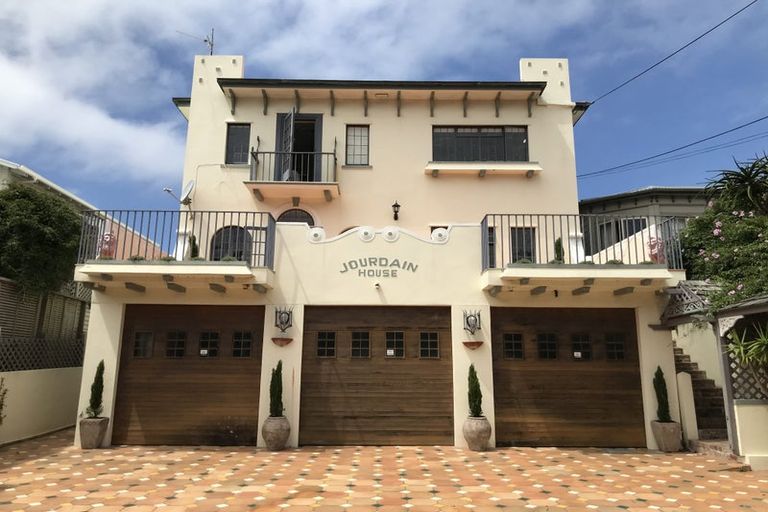 Photo of property in 37 Moxham Avenue, Hataitai, Wellington, 6021