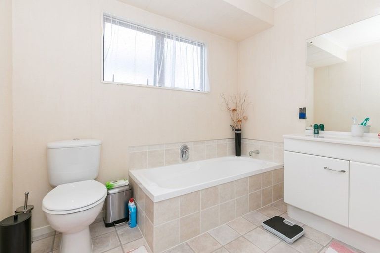 Photo of property in 14a Alanbrooke Place, Beerescourt, Hamilton, 3200