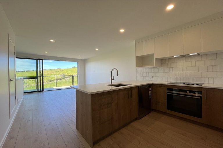 Photo of property in 18/23 Makomako Drive, Orewa, 0931