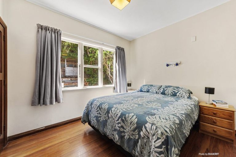 Photo of property in 55 Kinghorne Street, Strathmore Park, Wellington, 6022