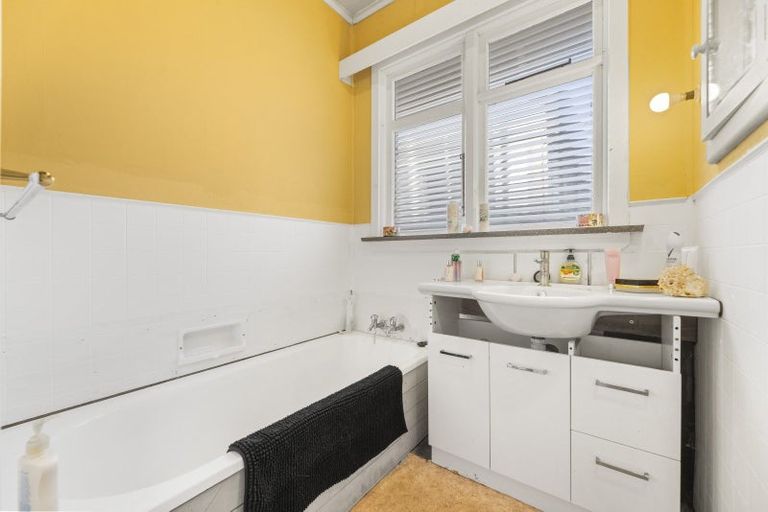 Photo of property in 9 Owen Street, Green Island, Dunedin, 9018