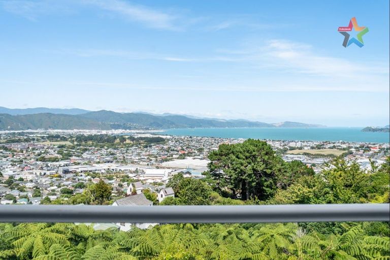 Photo of property in 18 Jacaranda Grove, Maungaraki, Lower Hutt, 5010