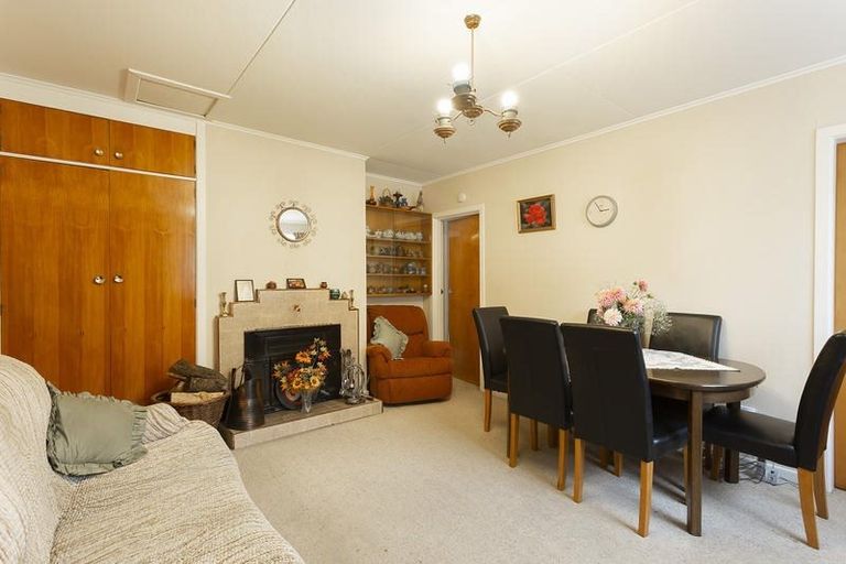 Photo of property in 8 Railway Lane, Outram, 9019