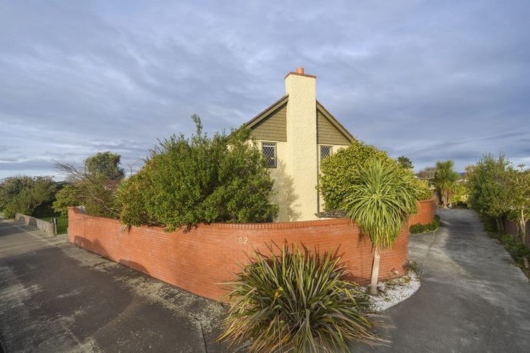 Photo of property in 1/22 Dahlia Street, Palmerston North, 4410