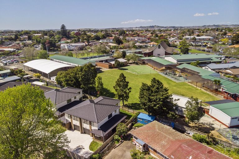 Photo of property in 8c Mahon Place, Papatoetoe, Auckland, 2025