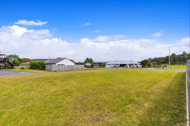 Photo of property in 23 Parekaawa Drive, Motuoapa, 3382