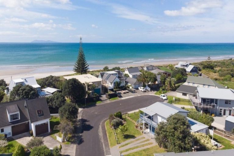 Photo of property in 6 Glen Isla Place, Waihi Beach, 3611
