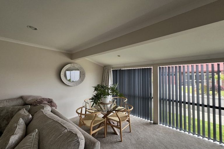 Photo of property in Rangeview Villas, 4/9 Fuller Close, Levin, 5510