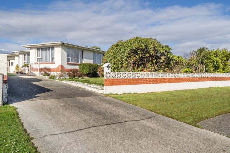Photo of property in 37 White Street, Newfield, Invercargill, 9812