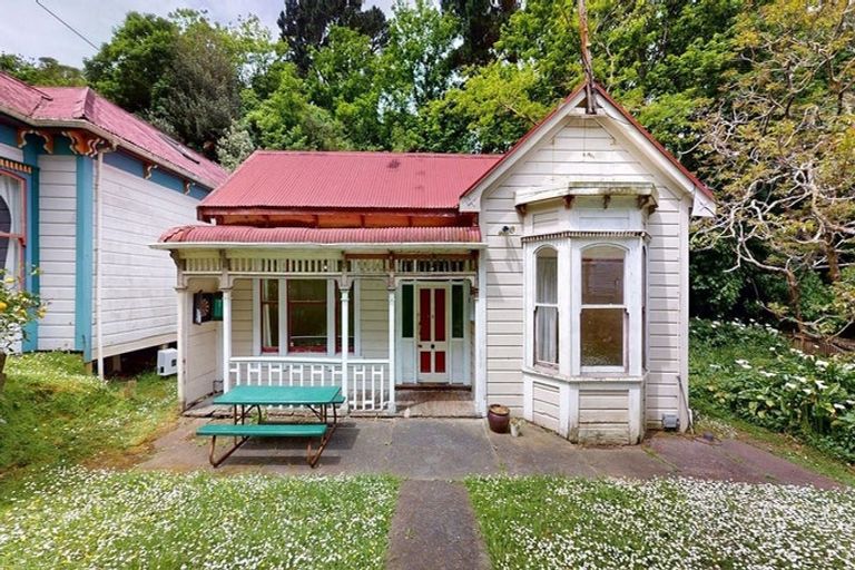Photo of property in 32 Devon Street, Aro Valley, Wellington, 6021