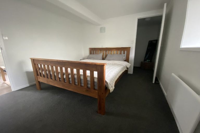 Photo of property in 42 Pitau Road, Mount Maunganui, 3116