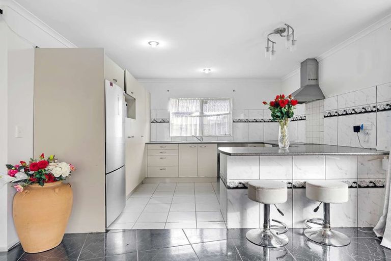 Photo of property in 13 Ritchie Crescent, Takanini, 2112