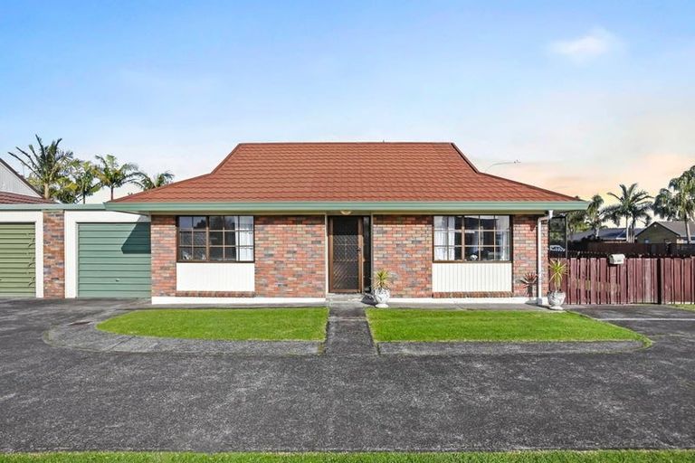 Photo of property in 1/20 Sturges Road, Henderson, Auckland, 0612