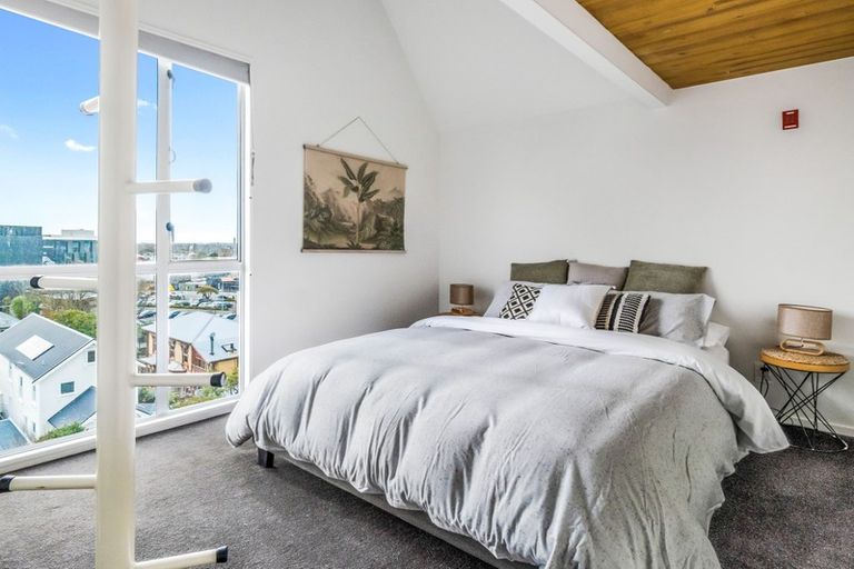 Photo of property in 12/15 Peterborough Street, Christchurch Central, Christchurch, 8013