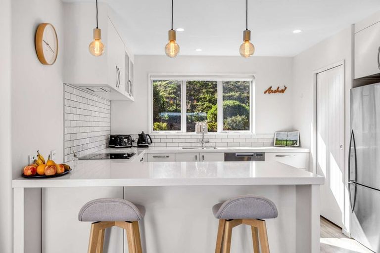 Photo of property in 32 Katania Heights, Brightwater, 7022