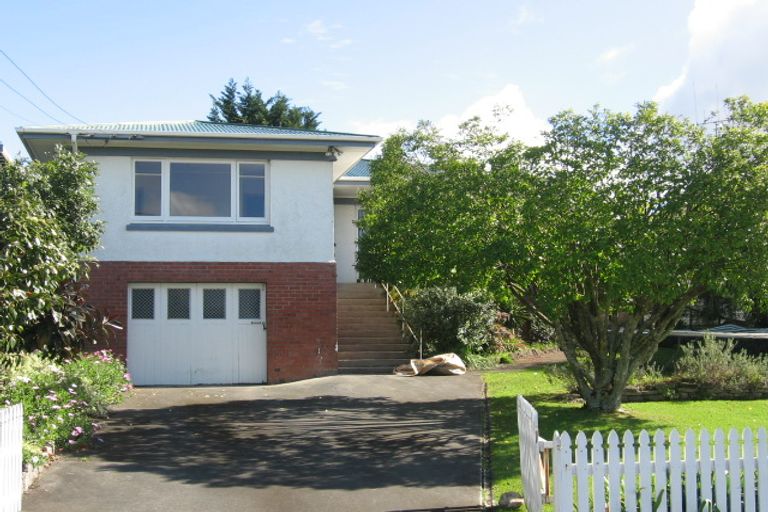 Photo of property in 14 Anzac Road, Morningside, Whangarei, 0110