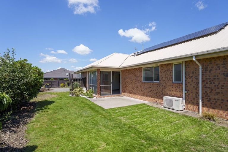 Photo of property in 6 Mull Place, Broomfield, Christchurch, 8042