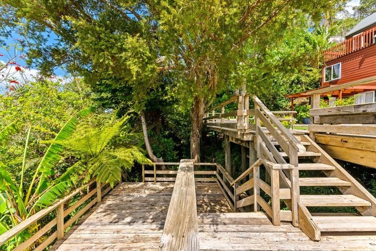 Photo of property in 31 Austin Road, Greenhithe, Auckland, 0632