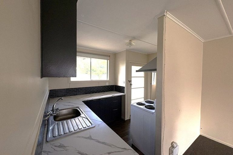 Photo of property in 3/806 Lyell Street, Akina, Hastings, 4122