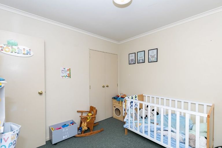 Photo of property in 18 Gardenia Close, Melville, Hamilton, 3206