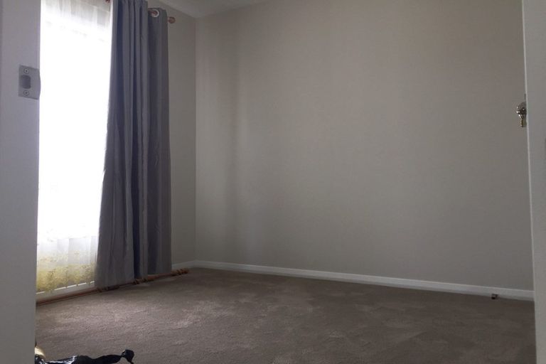 Photo of property in 6 Kohia Way, Huapai, Kumeu, 0810