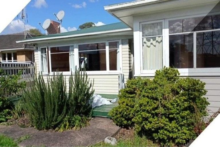 Photo of property in 23 Dale Crescent, Pakuranga, Auckland, 2010