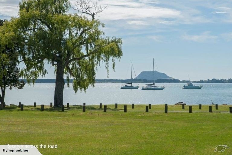 Photo of property in 39 Harbour View Road, Omokoroa, 3114