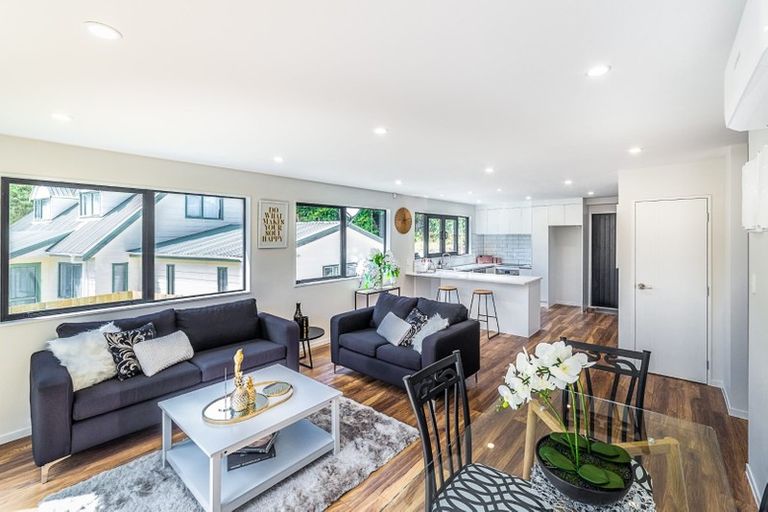 Photo of property in 14a Rosalind Road, Glenfield, Auckland, 0629