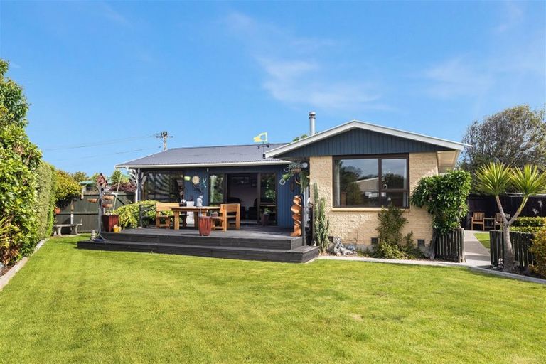 Photo of property in 61 Maces Road, Bromley, Christchurch, 8062