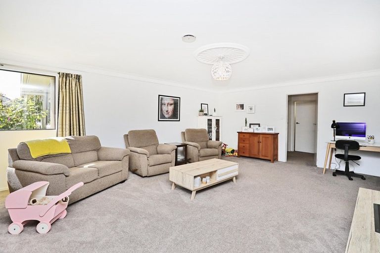 Photo of property in 132 Gimblett Place, Waikiwi, Invercargill, 9810