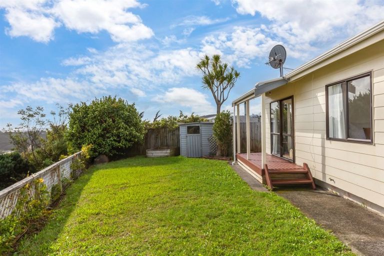 Photo of property in 17 The Bollard, Whitby, Porirua, 5024
