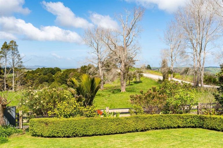 Photo of property in 15 Witheford Road, Wharehine, Wellsford, 0973