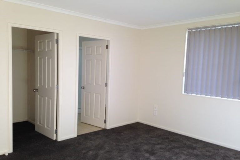 Photo of property in 24 Margarita Rise, Pukekohe, 2120
