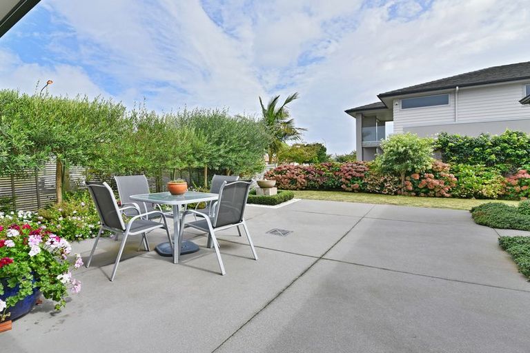 Photo of property in 9 Capriana Drive, Karaka, Papakura, 2113