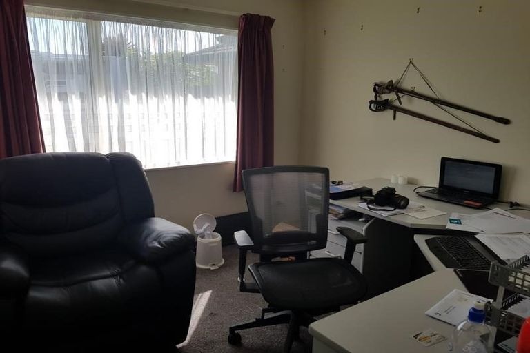 Photo of property in 4 Cathcart Close, Pukekohe, 2120