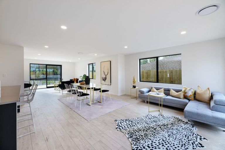 Photo of property in 42 Vintry Drive, Huapai, Kumeu, 0810