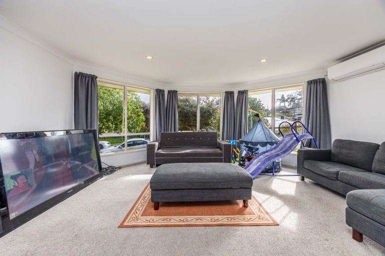 Photo of property in 5 Kasia Close, Massey, Auckland, 0614