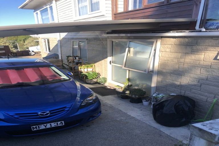 Photo of property in 12 Camelot Place, Glenfield, Auckland, 0629