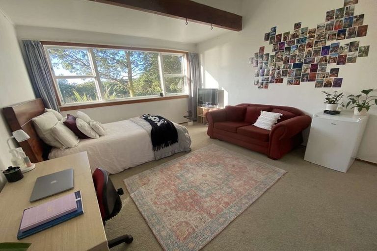 Photo of property in 60 Mortimer Terrace, Brooklyn, Wellington, 6021