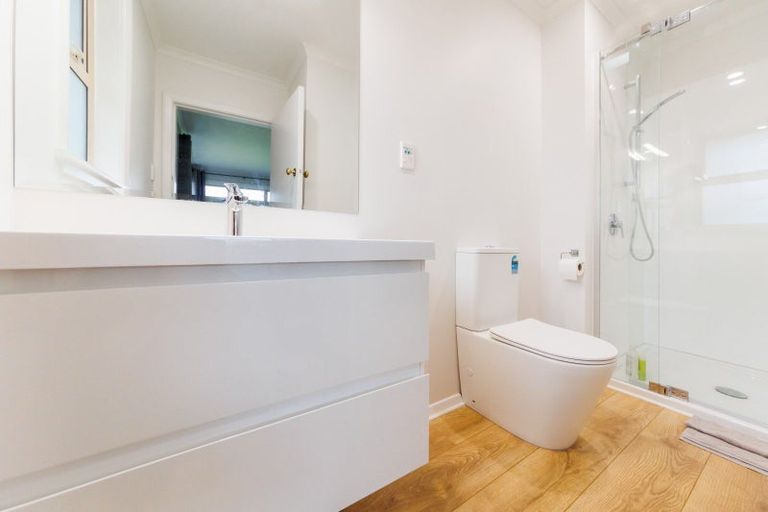 Photo of property in 39 Lincoln Terrace, Hokowhitu, Palmerston North, 4410