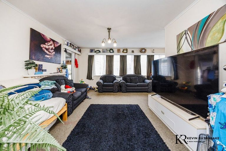 Photo of property in 1/2 Barrie Avenue, Papatoetoe, Auckland, 2025