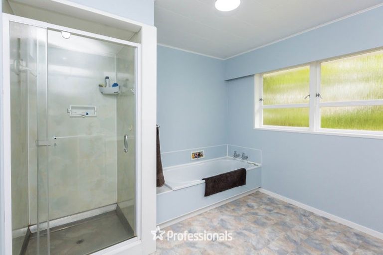 Photo of property in 8 Robson Street, Stokes Valley, Lower Hutt, 5019